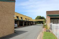 Mackay accommodation: Sun Plaza Motel