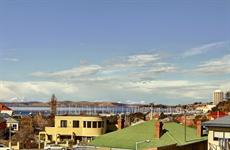 Hobart accommodation: Mayfair Plaza Motel