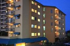 Maroochydore accommodation: Sunshine Towers Holiday Apartments