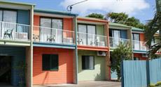 Coolum Beach accommodation: Coolum Budget Accommodation