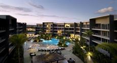 Gold Coast accommodation: Azzura Greens Resort