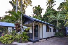 Mission Beach accommodation: Mission Beach Hideaway Holiday Village