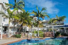 Gold Coast accommodation: Golden Shores Holiday Club