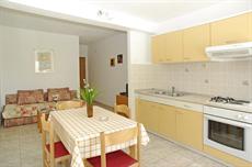 Adria Apartments Bol 