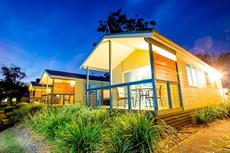 Hawks Nest accommodation: Reflections Holiday Parks Jimmys Beach
