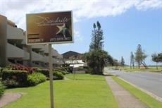 Gold Coast accommodation: Sandrift Beachfront Apartments