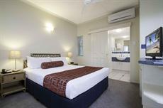 Port Douglas accommodation: Bay Villas Resort
