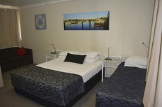 Brisbane accommodation: Bald Hills Motel