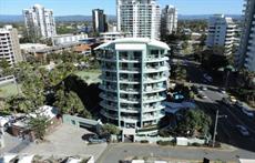 Gold Coast accommodation: Emerald Sands Holiday Apartments