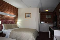 Melbourne accommodation: Carnegie Motor Inn