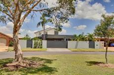 Mooloolaba accommodation: Coorumbong 36 - 6 BDRM Canal Home With Pool