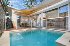 Gold Coast accommodation: Toby's Beach House