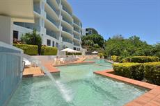Cairns accommodation: Bellevue At Trinity Beach