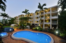 Cairns accommodation: Argosy on the Beach
