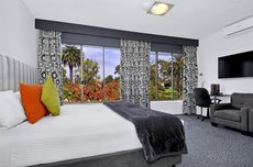 Melbourne accommodation: Comfort Hotel East Melbourne