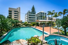 Gold Coast accommodation: Surfers Beachside Holiday Apartments