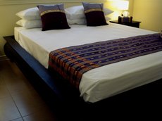 Cairns accommodation: Latania Luxury Villas Palm Cove