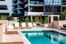 Gold Coast accommodation: Boardwalk Burleigh Beach
