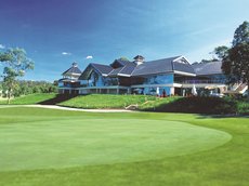 Sydney accommodation: Riverside Oaks Golf Resort