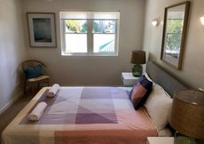 Maroochydore accommodation: Camargue Beachfront Apartments
