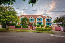 Brisbane accommodation: AAA Airport Albion Manor Apartments and Motel