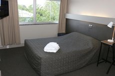 Brisbane accommodation: Brighton Hotel Brisbane