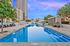 Gold Coast accommodation: Holiday Holiday H-Residences Apartments