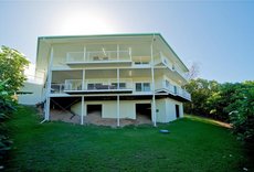 Shute Harbour accommodation: Picturesque on Passage - Shute Harbour