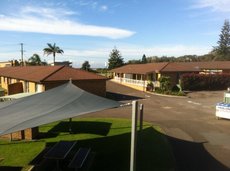 Fingal Bay accommodation: Seaside Holiday Resort