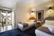 Melbourne accommodation: Skyways Hotel Airport West