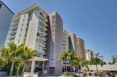 Maroochydore accommodation: The Duporth Riverside