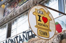 Hostal I Love Montanita Town 