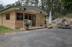 Melbourne accommodation: Bundjil Studio