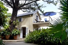 Port Douglas accommodation: Port Douglas Cottage & Lodge