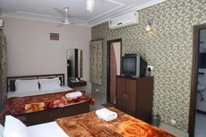 Hotel New SS Residency 