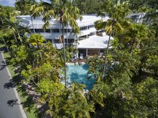 Port Douglas accommodation: Beach Terraces