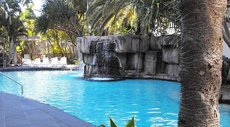 Gold Coast accommodation: Alpha Sovereign Hotel