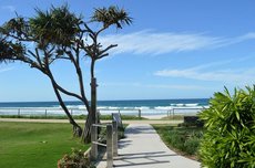 Gold Coast accommodation: Sanctuary Beach Resort