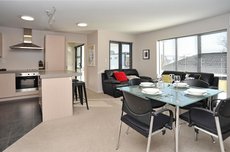 Carlton Villa 3 - Christchurch Holiday Homes 