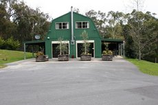 Melbourne accommodation: The Barn @ Charlottes Hill