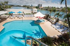 Gold Coast accommodation: Tiki Hotel Surfers Paradise