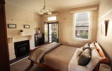 Newcastle accommodation: Newcastle Short Stay Apartments - Vista Apartment