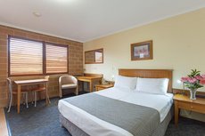 Mackay accommodation: The Windmill Motel and Events Centre