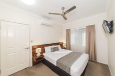 Rockhampton accommodation: Apartments on Palmer