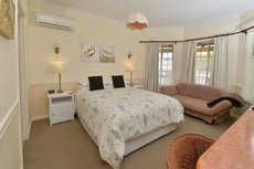 Perth accommodation: Anchorage Guest House and Self-contained Accommodation
