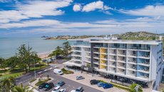 Yeppoon accommodation: Salt Yeppoon