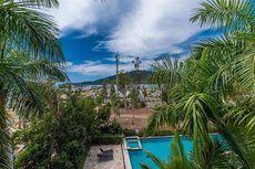 Airlie Beach accommodation: Coral Retreat at Le Jarden - Airlie Beach
