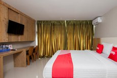 OYO 1677 Gapura Hotel 