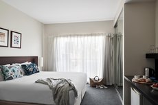 Melbourne accommodation: Punthill Essendon Grand