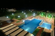 CUMEJA Beach Club & Hotel